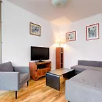 Dr Apartments - Windows